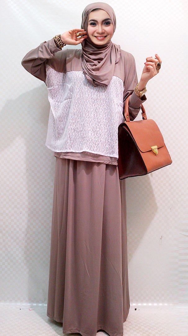 2 pieces lace design batwing top with long skirt (including shawl)
