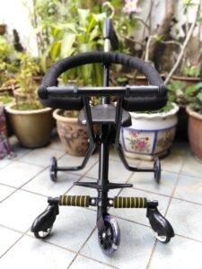 [ready stock] new 3/5 wheel magic stroller with flashing wheel