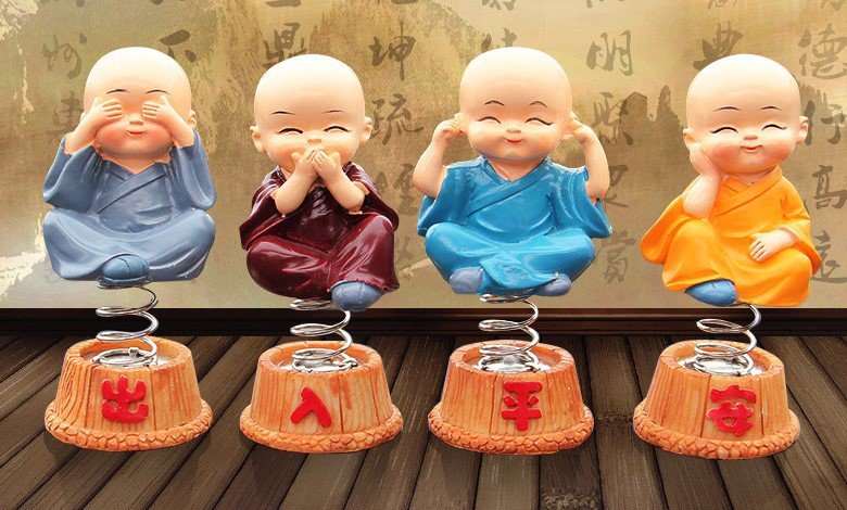 good quality little monks 4in1 set swing decoration (indoor/cars)